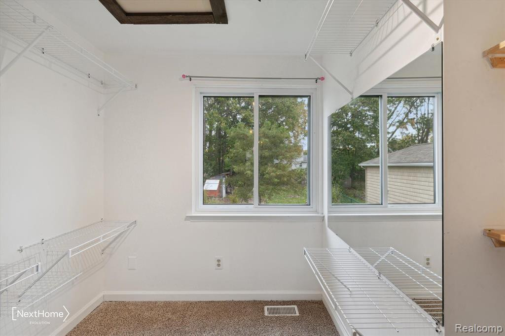 7817 RAMBLEWOOD Street, Ypsilanti, MI 48197 — Photo 23