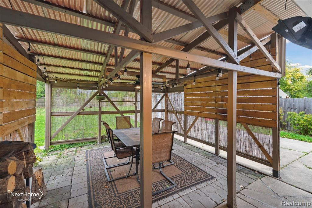 7817 RAMBLEWOOD Street, Ypsilanti, MI 48197 — Photo 32