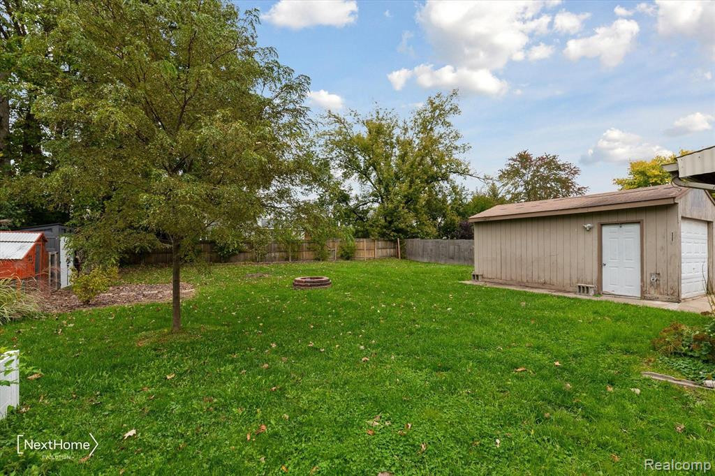 7817 RAMBLEWOOD Street, Ypsilanti, MI 48197 — Photo 37