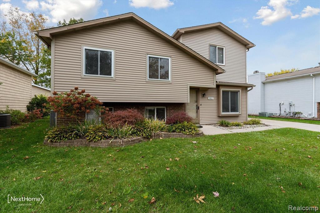 7817 RAMBLEWOOD Street, Ypsilanti, MI 48197 — Photo 40