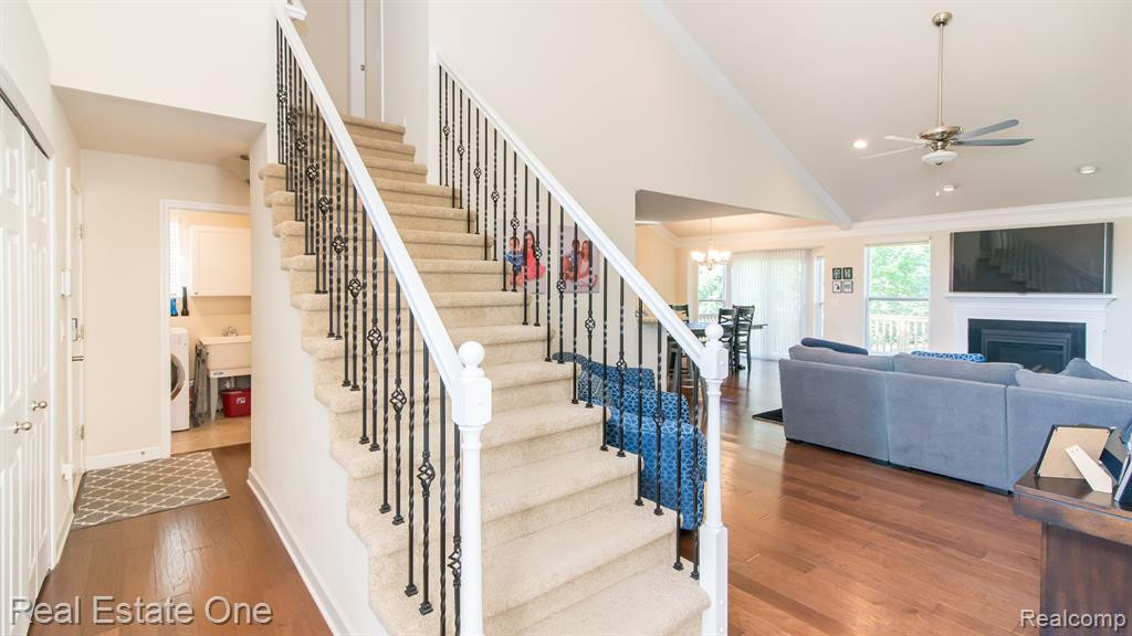 1554 ANDOVER Circle, Commerce Twp, MI 48390 — Photo 6
