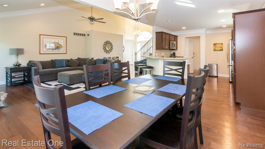 1554 ANDOVER Circle, Commerce Twp, MI 48390 — Photo 12