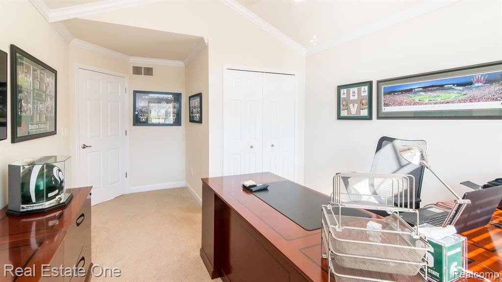 1554 ANDOVER Circle, Commerce Twp, MI 48390 — Photo 20