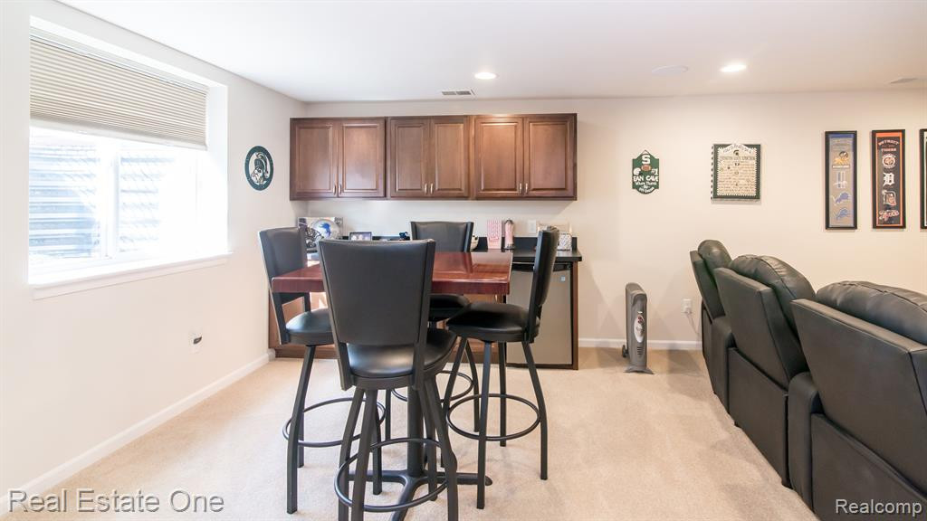 1554 ANDOVER Circle, Commerce Twp, MI 48390 — Photo 33