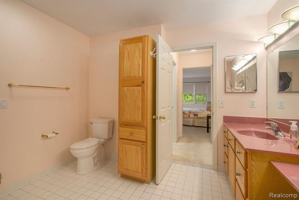 4963 Fairways Drive, Brighton, MI 48116 — Photo 18