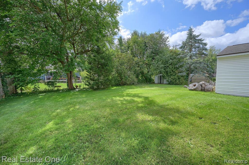 4445 OAKVISTA Avenue, Clarkston, MI — Photo 27