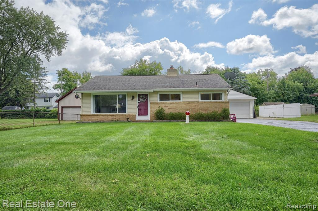 4445 OAKVISTA Avenue, Clarkston, MI — Photo 36