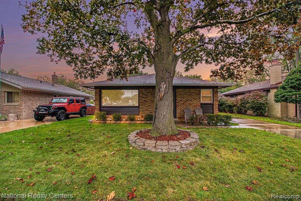 4981 PARDEE Avenue, Dearborn Heights, MI 48125 — Photo 3