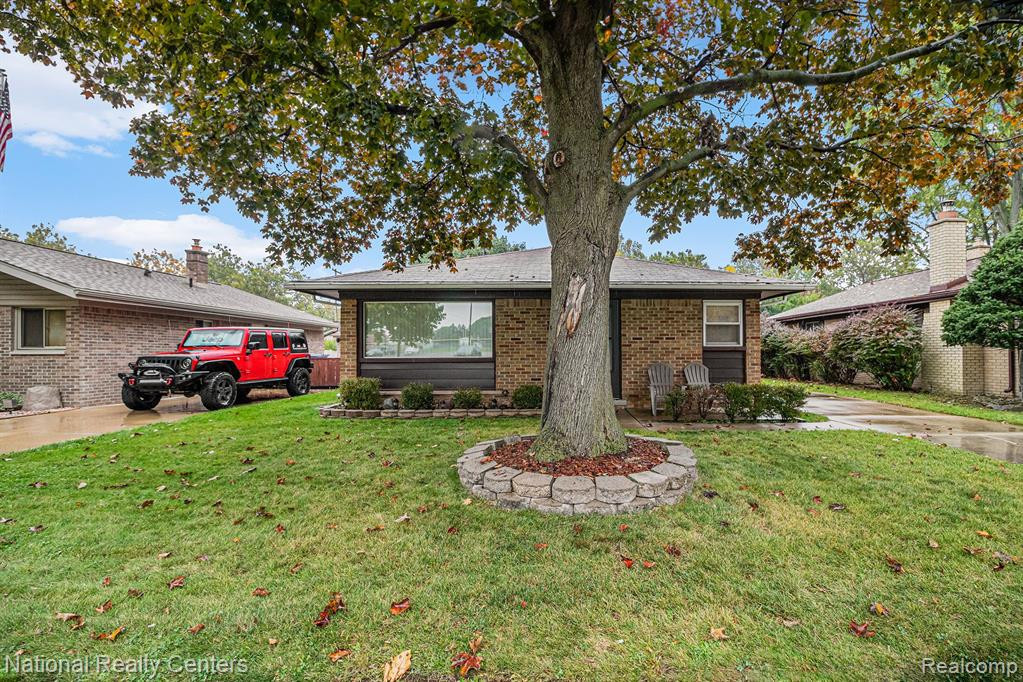 4981 PARDEE Avenue, Dearborn Heights, MI 48125 — Photo 19