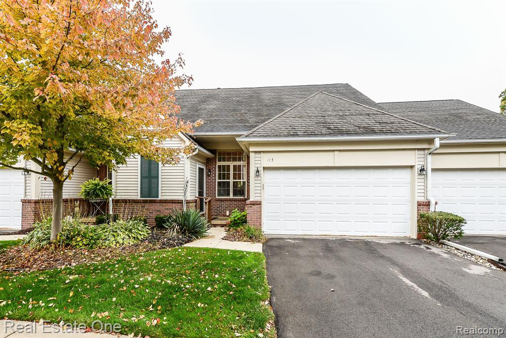 115 PONDVIEW, Brighton, MI 48116 — Photo 2