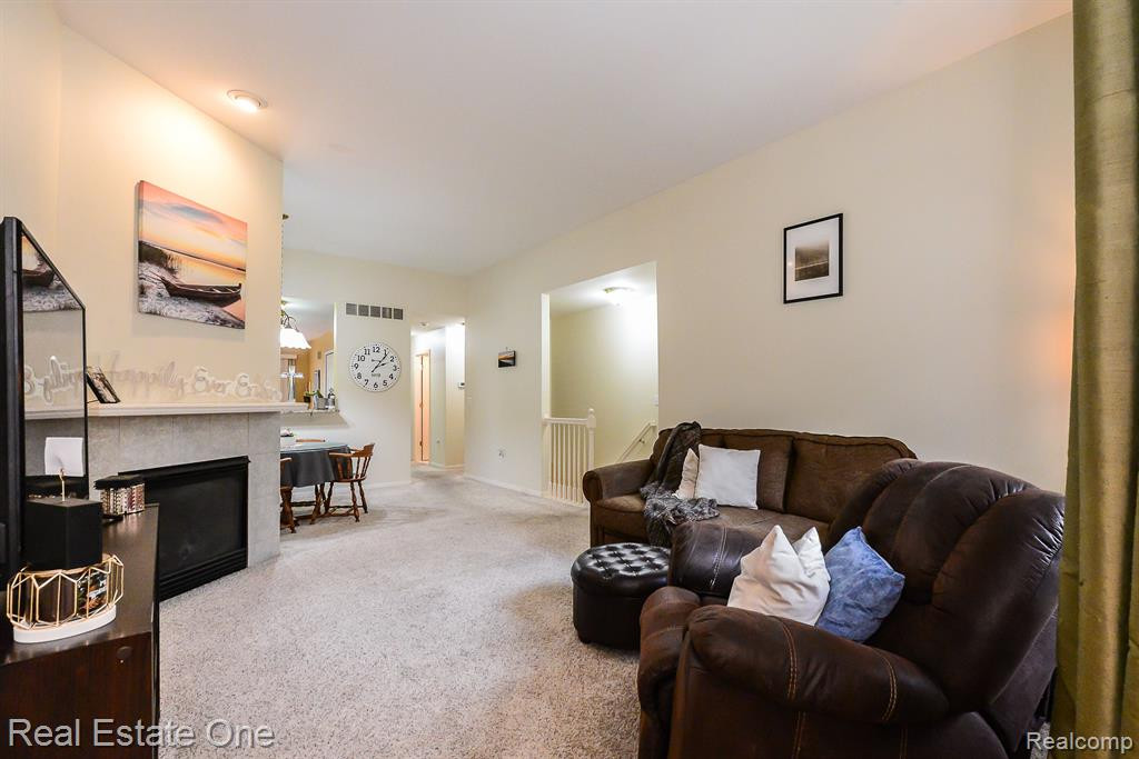 115 PONDVIEW, Brighton, MI 48116 — Photo 6