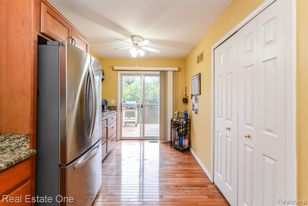 115 PONDVIEW, Brighton, MI 48116 — Photo 16