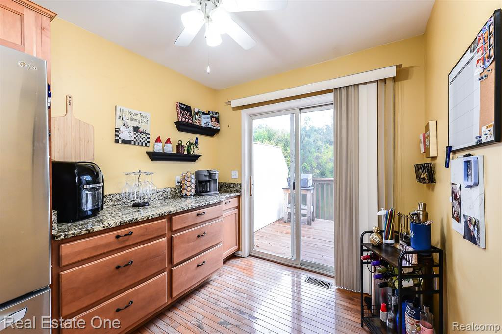 115 PONDVIEW, Brighton, MI 48116 — Photo 17
