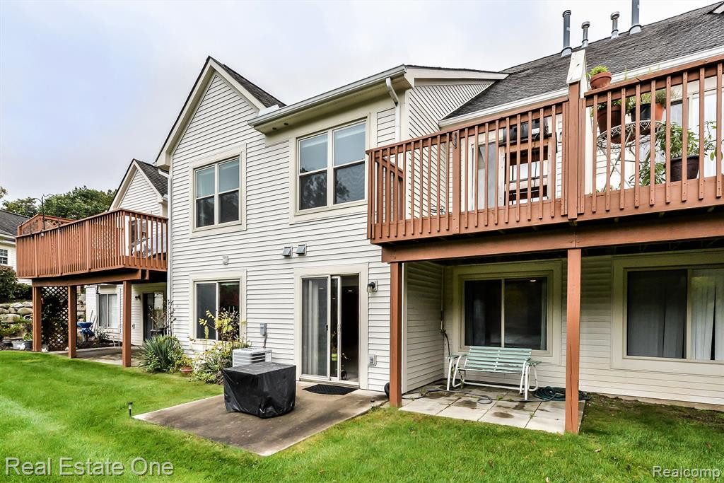 115 PONDVIEW, Brighton, MI 48116 — Photo 34