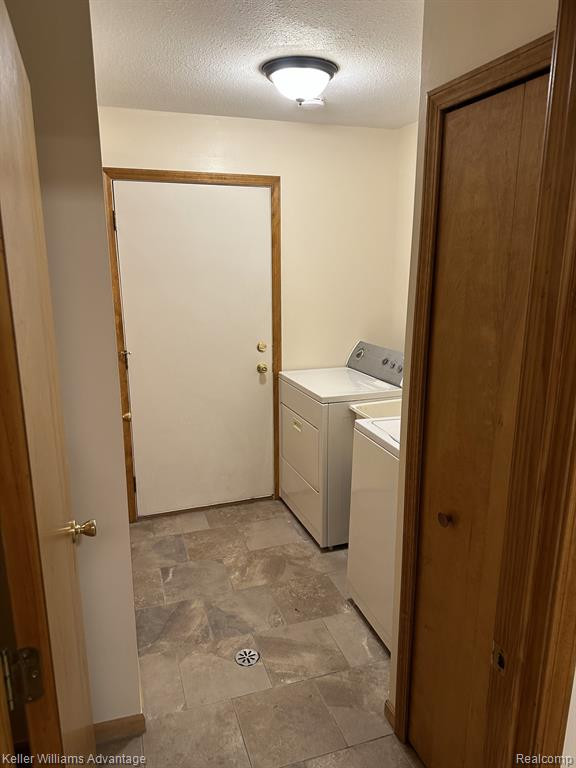 452 MARIGOLD Circle, Westland, MI — Photo 8