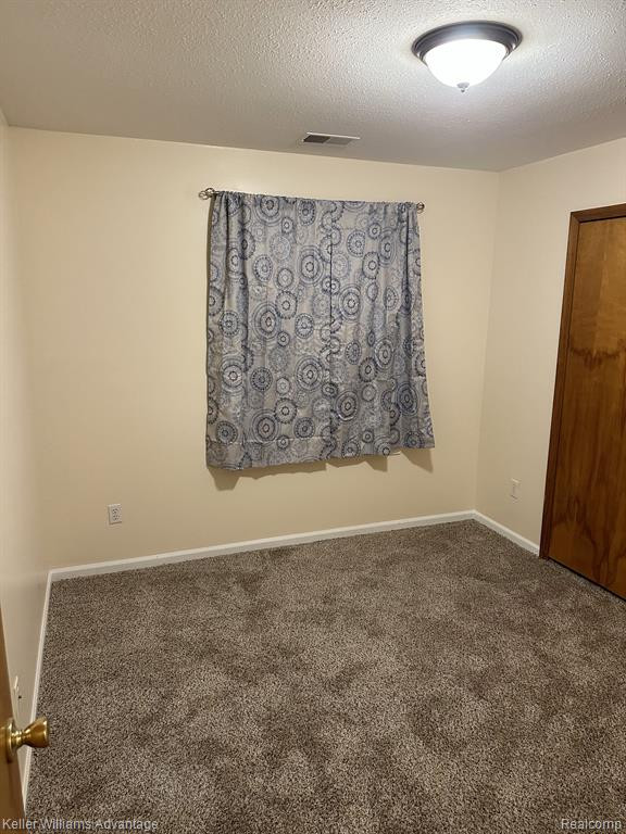 452 MARIGOLD Circle, Westland, MI — Photo 10
