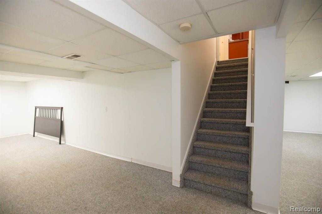38492 SARATOGA Circle, Farmington Hills, MI 48331 — Photo 25