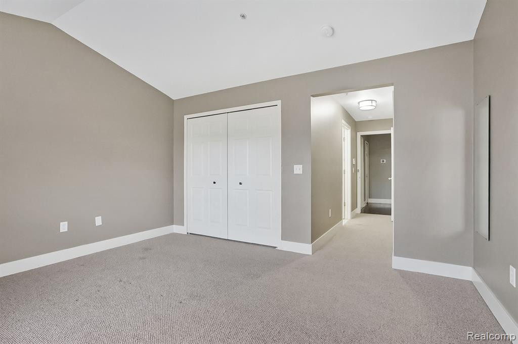 28247 CARLTON WAY Drive, Novi, MI 48377 — Photo 17