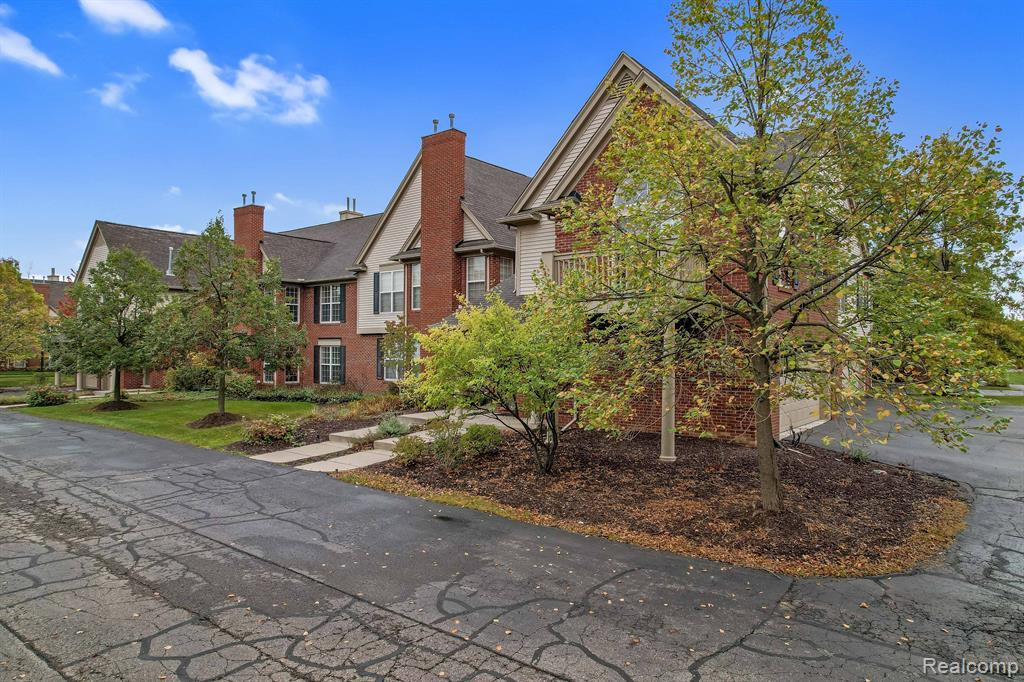 28247 CARLTON WAY Drive, Novi, MI 48377 — Photo 28