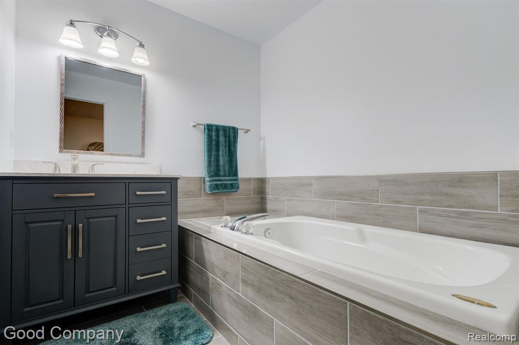 41435 GLADE Road, Canton, MI 48187 — Photo 32