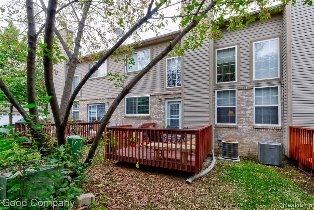 41435 GLADE Road, Canton, MI 48187 — Photo 42