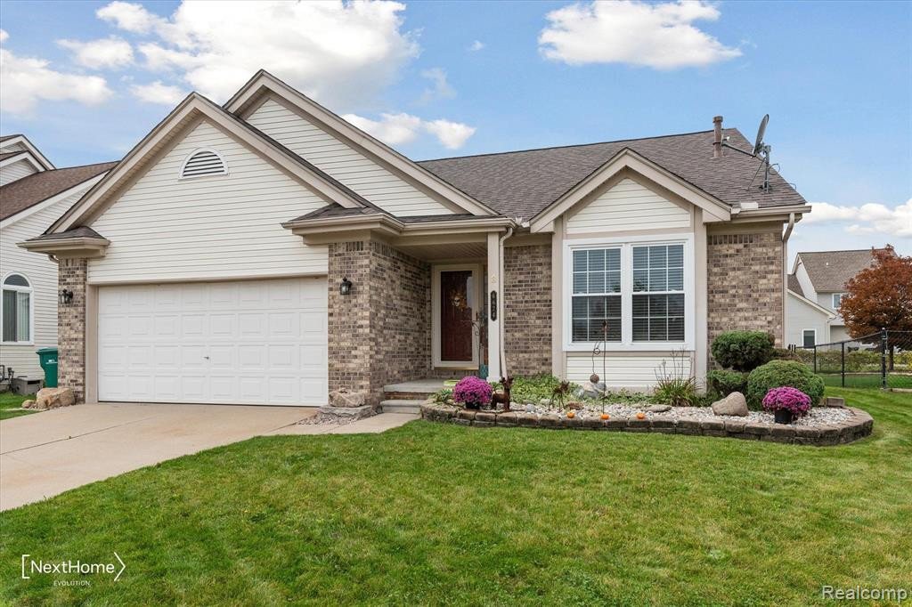 6624 SUMMERDALE Circle E, Ypsilanti, MI 48197 — Photo 2