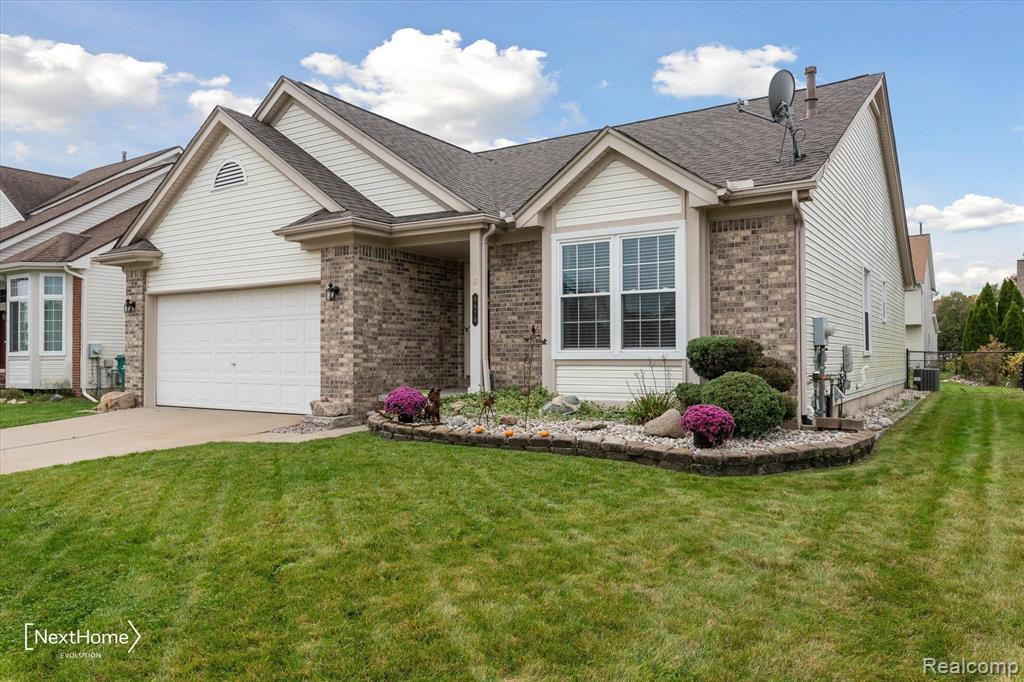 6624 SUMMERDALE Circle E, Ypsilanti, MI 48197 — Photo 4