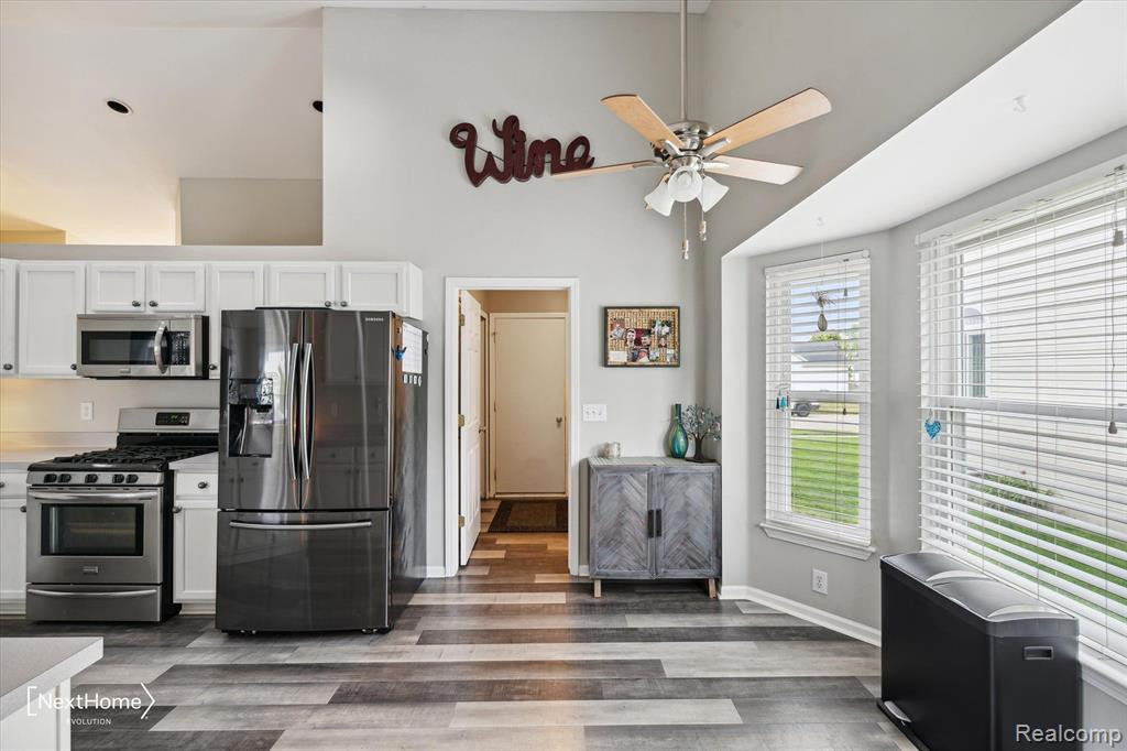 6624 SUMMERDALE Circle E, Ypsilanti, MI 48197 — Photo 16