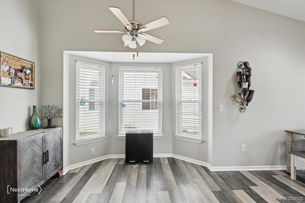 6624 SUMMERDALE Circle E, Ypsilanti, MI 48197 — Photo 22