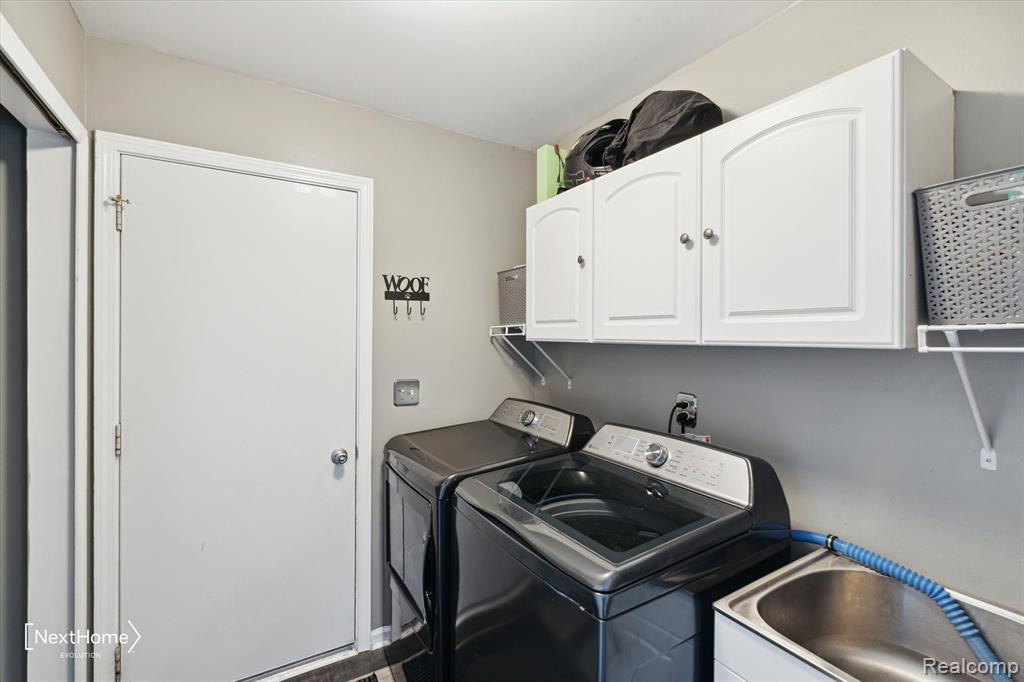 6624 SUMMERDALE Circle E, Ypsilanti, MI 48197 — Photo 23