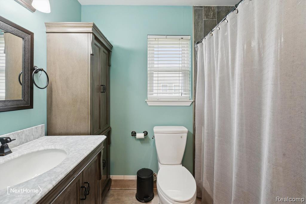 6624 SUMMERDALE Circle E, Ypsilanti, MI 48197 — Photo 31