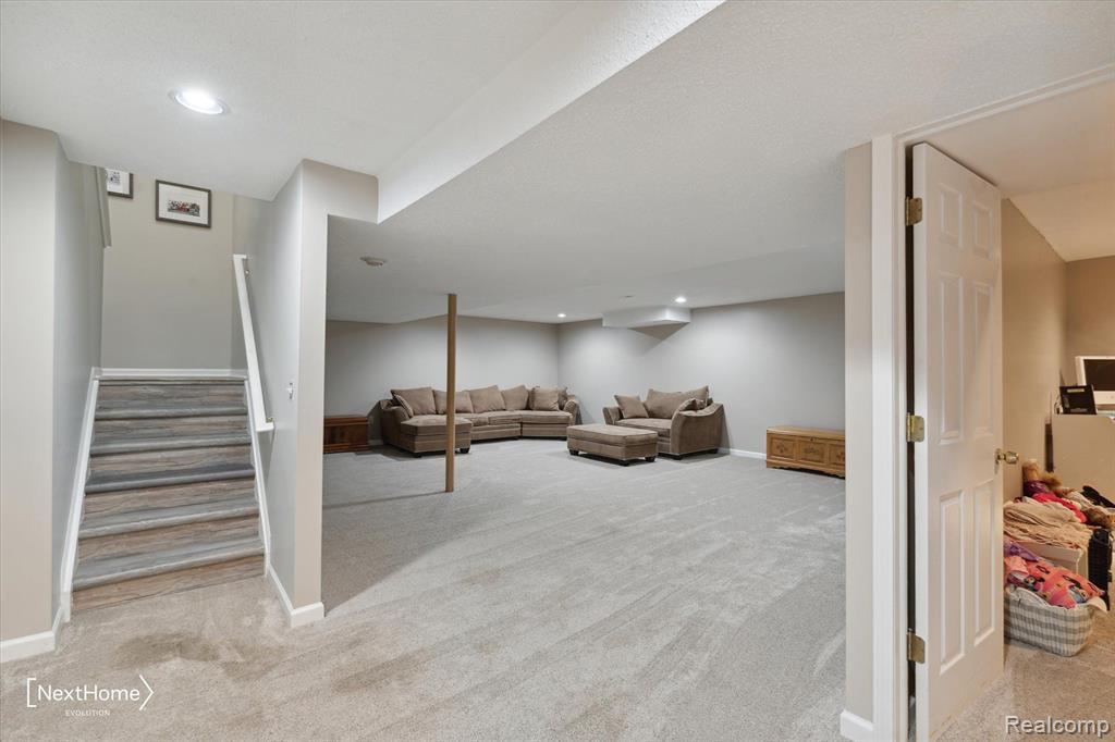 6624 SUMMERDALE Circle E, Ypsilanti, MI 48197 — Photo 37