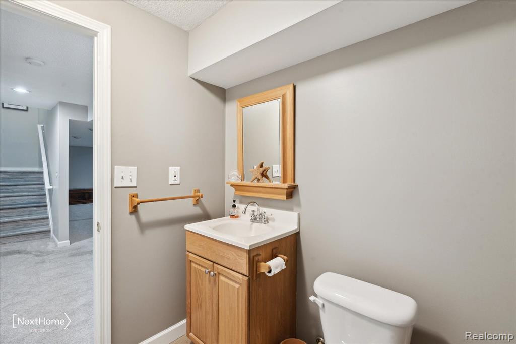 6624 SUMMERDALE Circle E, Ypsilanti, MI 48197 — Photo 44