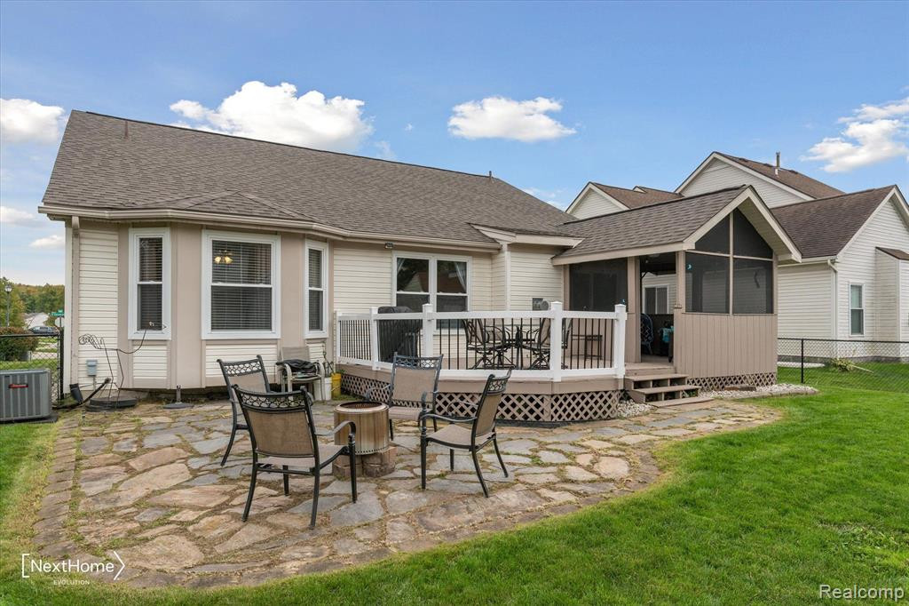 6624 SUMMERDALE Circle E, Ypsilanti, MI 48197 — Photo 45