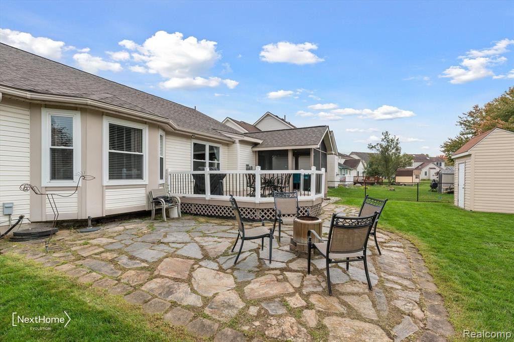 6624 SUMMERDALE Circle E, Ypsilanti, MI 48197 — Photo 48