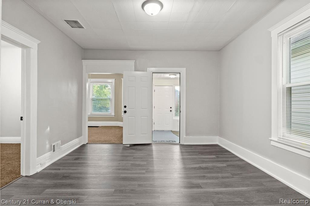 436 S HARBAUGH Street, Detroit, MI 48209 — Photo 4