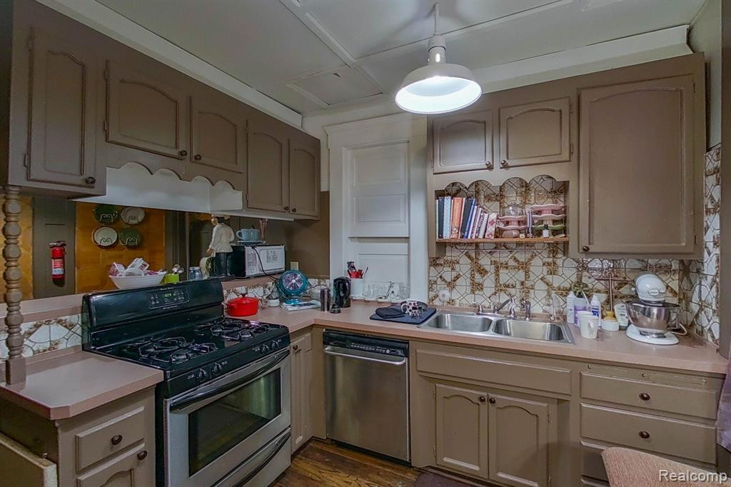 4707 WATER Street, Columbiaville, MI 48421 — Photo 48