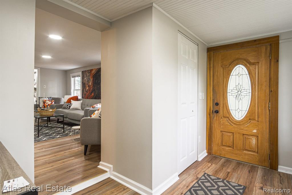 7483 PONTIAC Street, Goodrich Vlg, MI — Photo 12