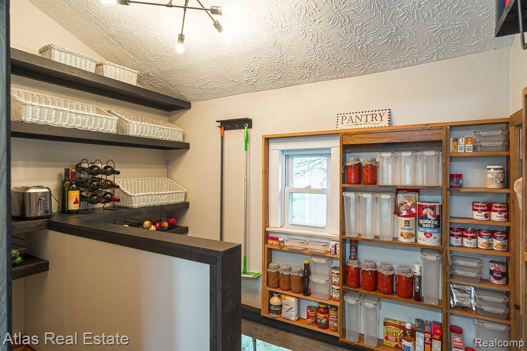 7483 PONTIAC Street, Goodrich Vlg, MI — Photo 28