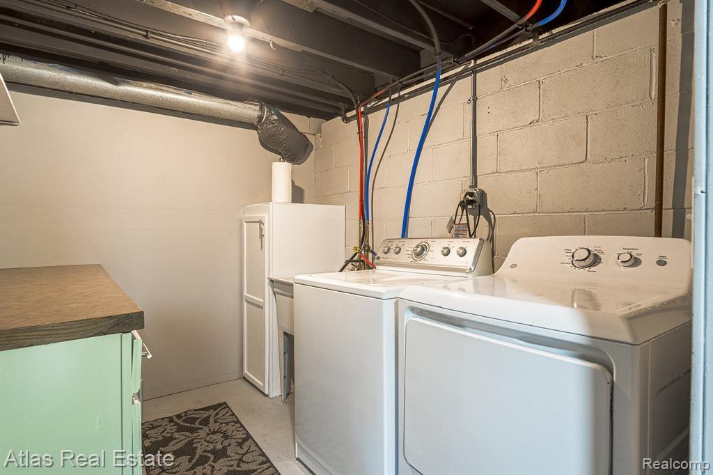 7483 PONTIAC Street, Goodrich Vlg, MI — Photo 42