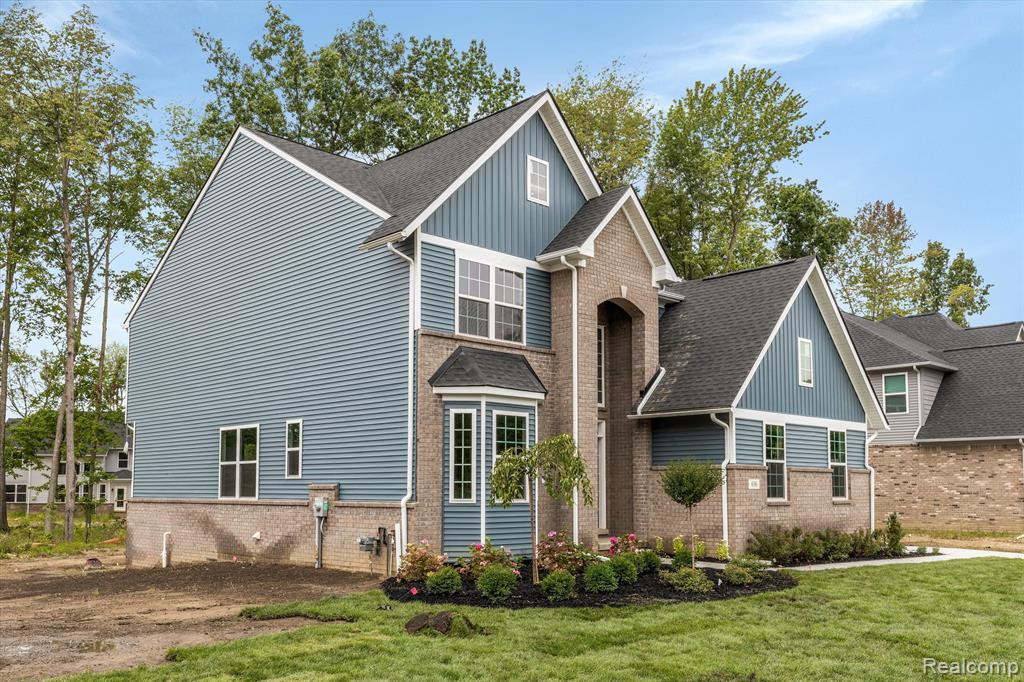 636 ALLEGHENY Drive, South Lyon, MI 48178 — Photo 3