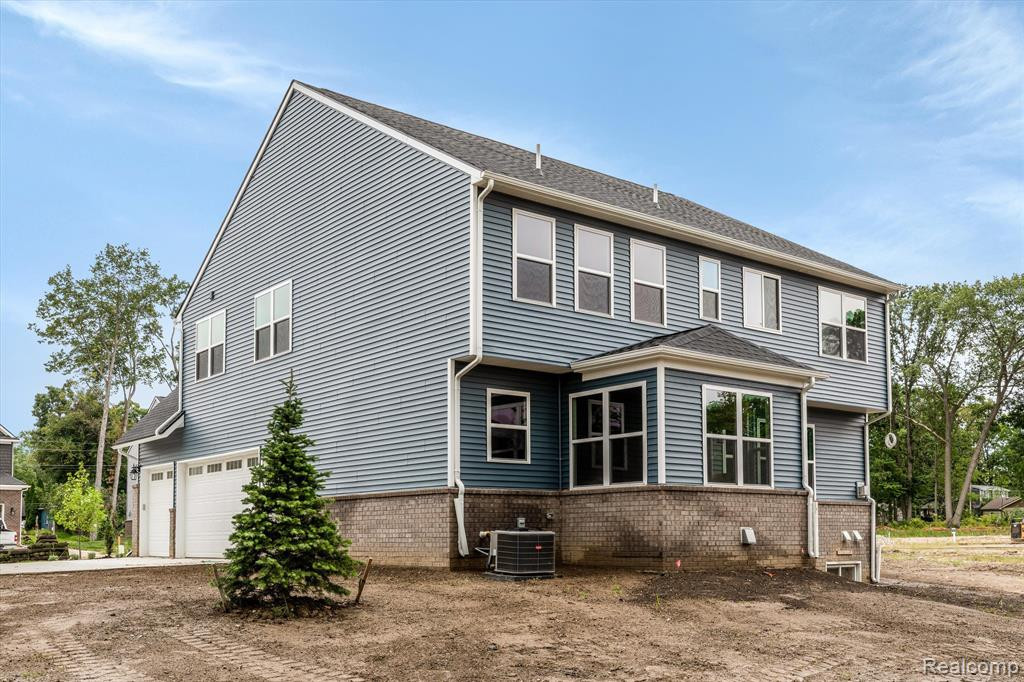 636 ALLEGHENY Drive, South Lyon, MI 48178 — Photo 48