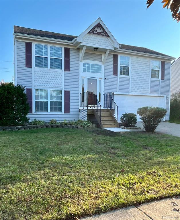 537 VICTORIAN Lane, Belleville, MI 48111 — Photo 2