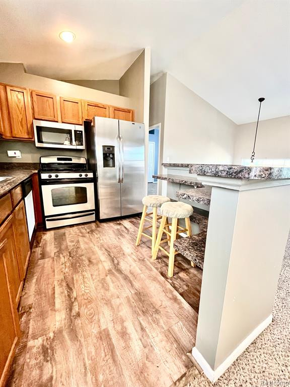 537 VICTORIAN Lane, Belleville, MI 48111 — Photo 11