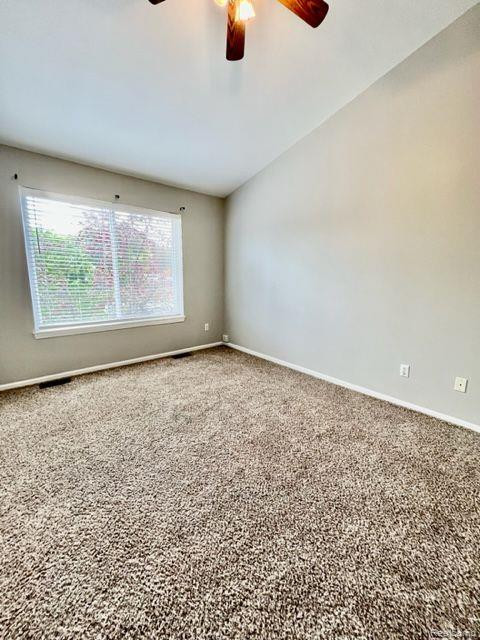 537 VICTORIAN Lane, Belleville, MI 48111 — Photo 22