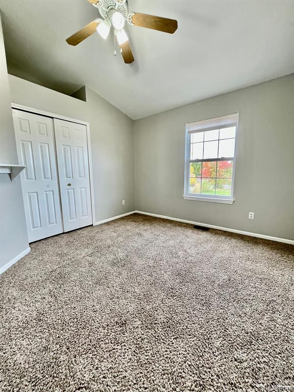 537 VICTORIAN Lane, Belleville, MI 48111 — Photo 28