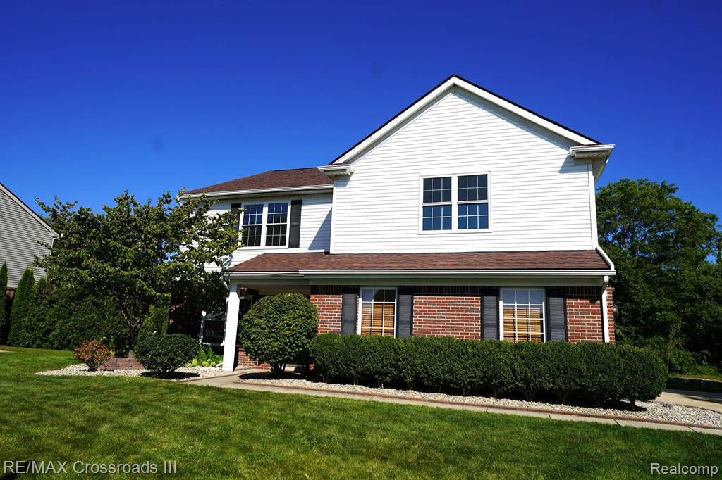 13905 MILTON Drive, Van Buren, MI 48111 — Photo 2