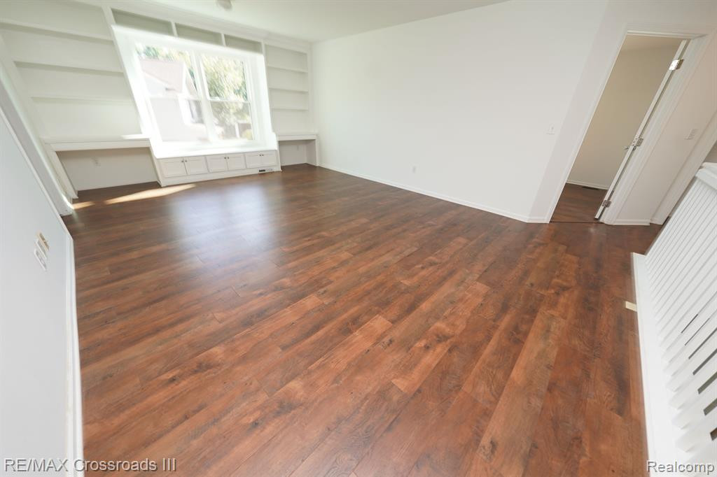 13905 MILTON Drive, Van Buren, MI 48111 — Photo 12