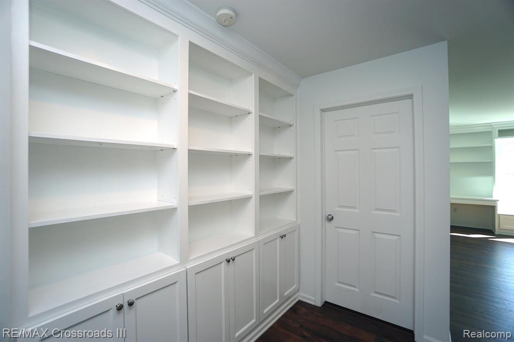 13905 MILTON Drive, Van Buren, MI 48111 — Photo 15