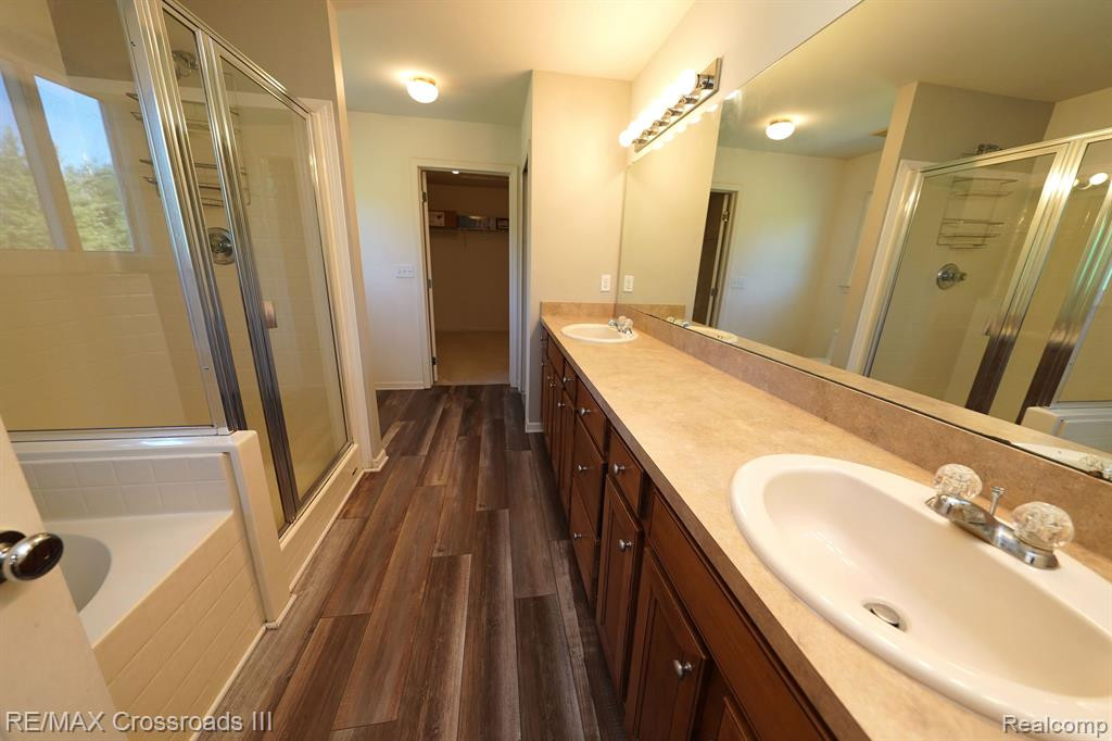 13905 MILTON Drive, Van Buren, MI 48111 — Photo 20